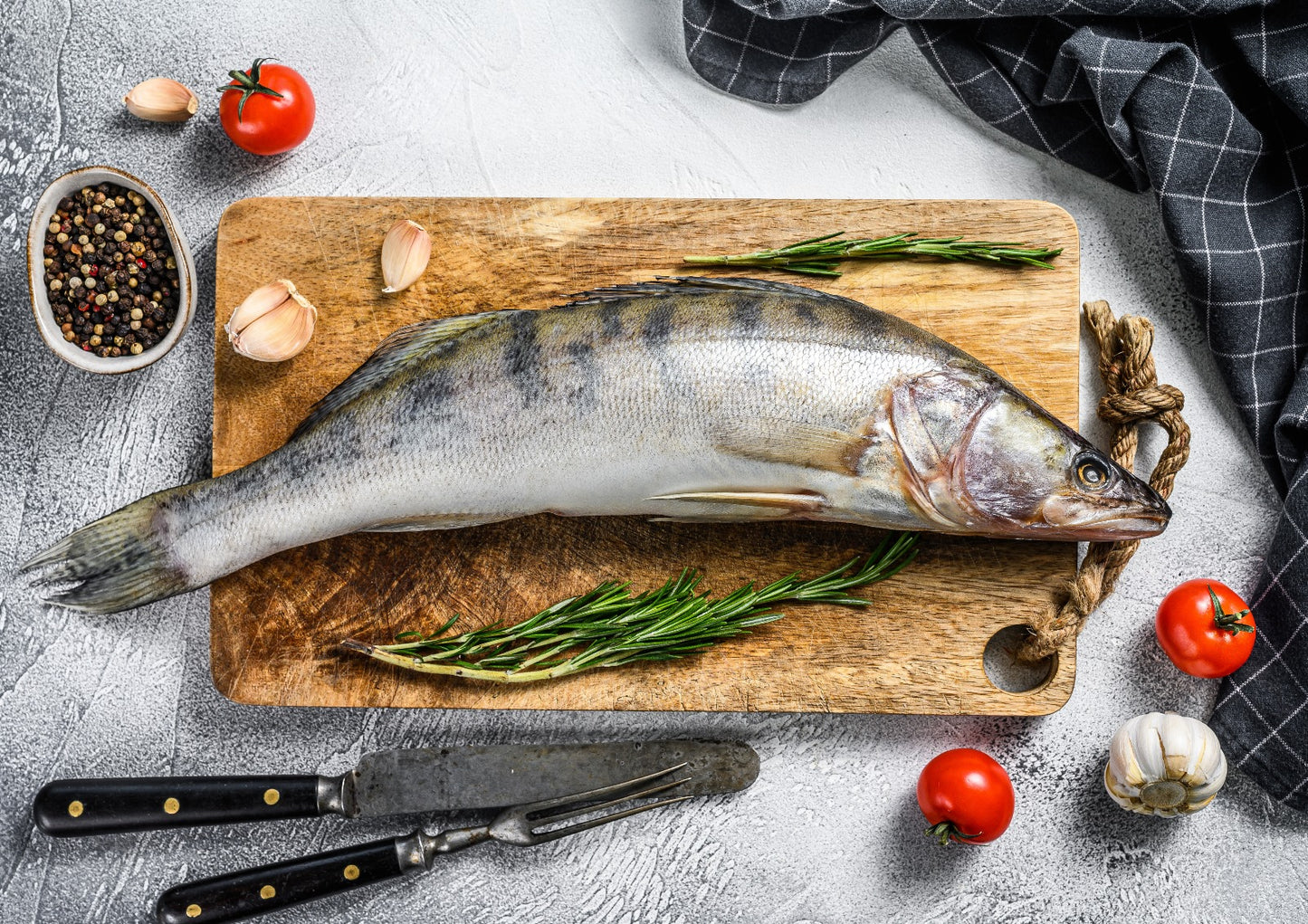5. - Zander aus eigener Produktion 1100 - 1300 g incl.Versandkosten