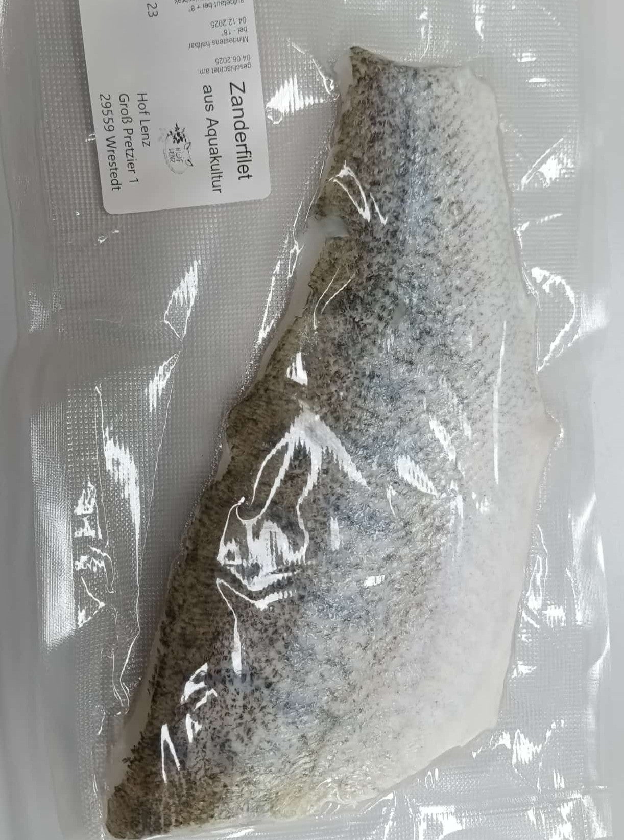Frisches Zanderfilet vom Hof Lenz – küchenfertig vakuumverpackt, aus nachhaltiger deutscher Aquakultur, direkt vom Erzeuger aus der Lüneburger Heide
